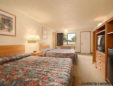 Days Inn By Wyndham Richland Room photo